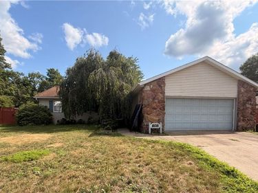 203 Jessica Drive, Dover, OH 44622