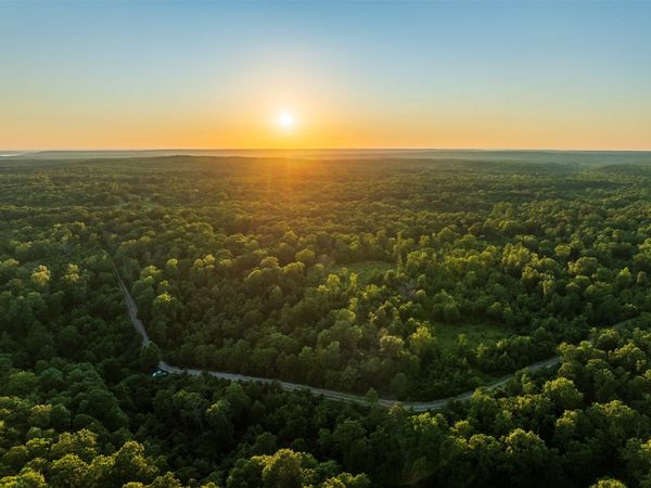 1 W 691 Road , Hulbert, OK 74441