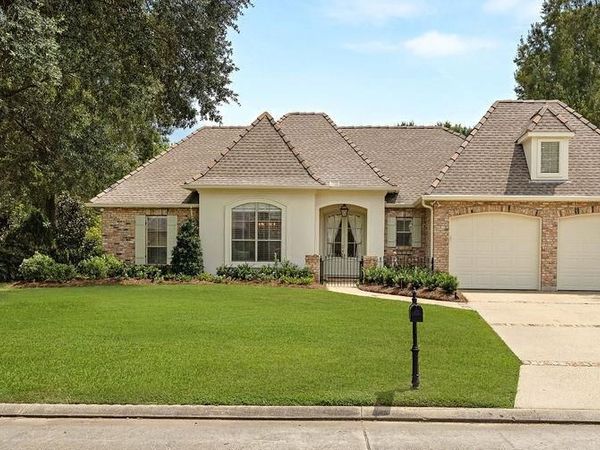 409 CLAYMONT Court, Madisonville, LA 70447