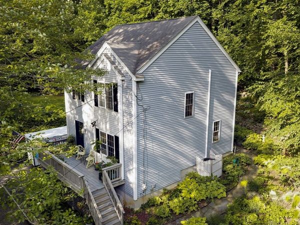 271 Mashapaug Rd, Holland, MA 01521