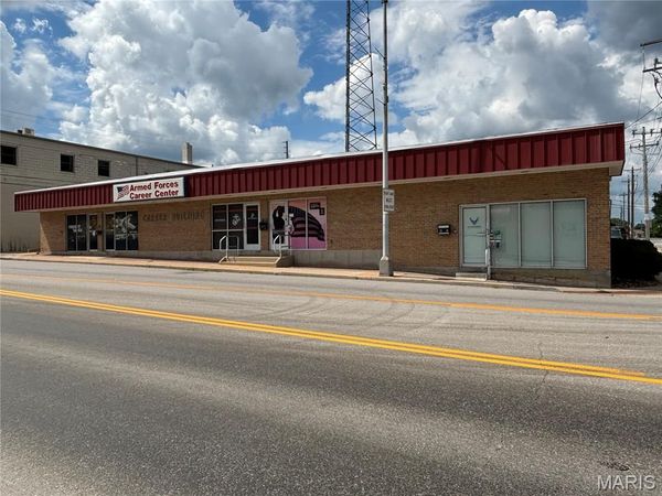 100 W 10th Street , Rolla, MO 65401