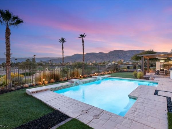 11305 Golden Chestnut Place, Las Vegas, NV 89135