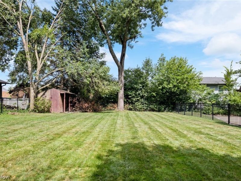 223 Glenwood Street SW, North Canton, OH 44720 Photo 32
