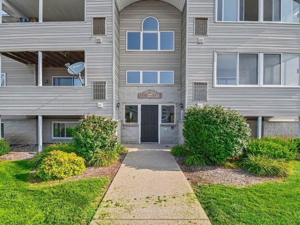 8358 S Jasonville Court SE, Unit 43, Caledonia, MI 49316