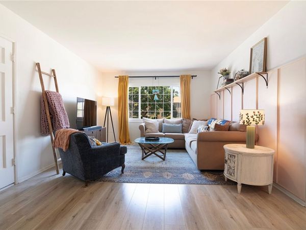 4030 Abourne Road, Unit A, Los Angeles, CA 90008