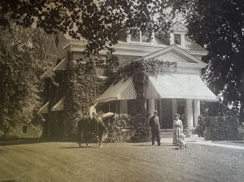 Main Photo
