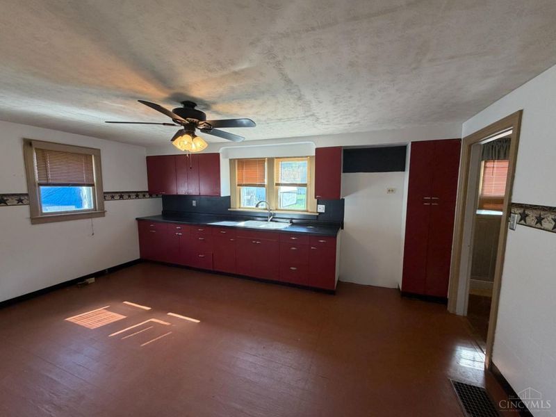 501 S Wright Street, Blanchester, OH 45107 Photo 9