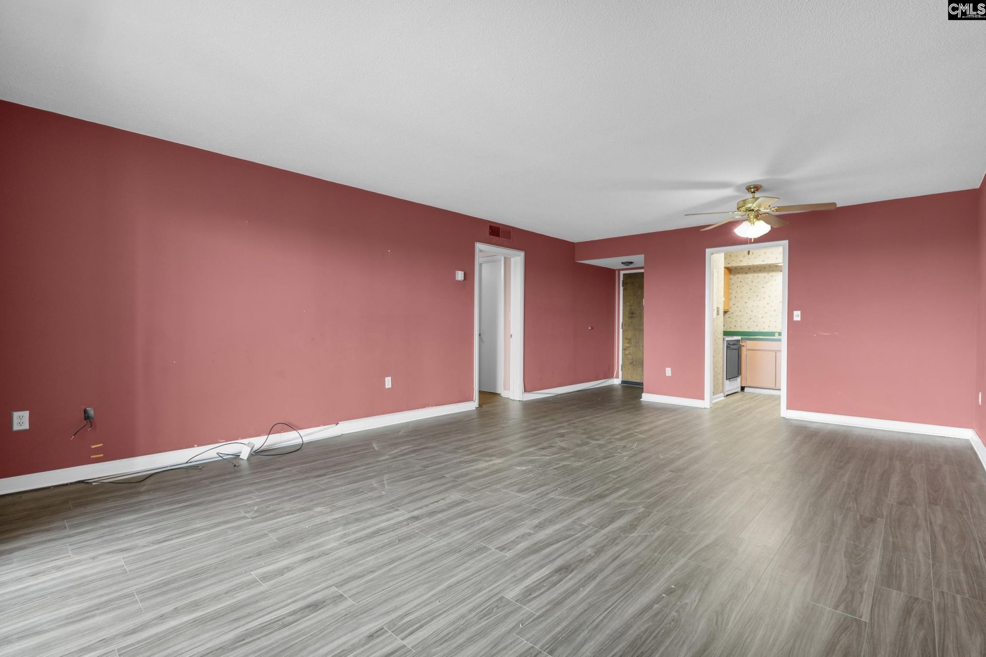 1825 St. Julian Place Photo 6