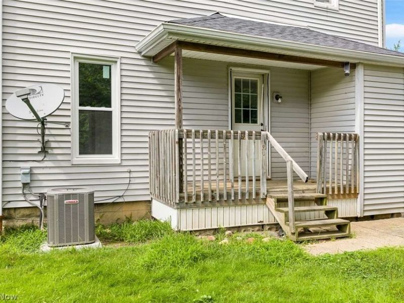 206 Wheeler Street, Akron, OH 44304 Photo 2