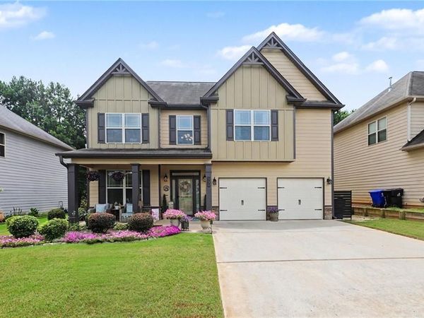 330 Adverstone Court , Fayetteville, GA 30214