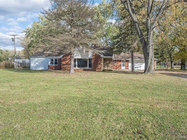 21229 Meridian Road , Grosse Ile Twp, MI 48138
