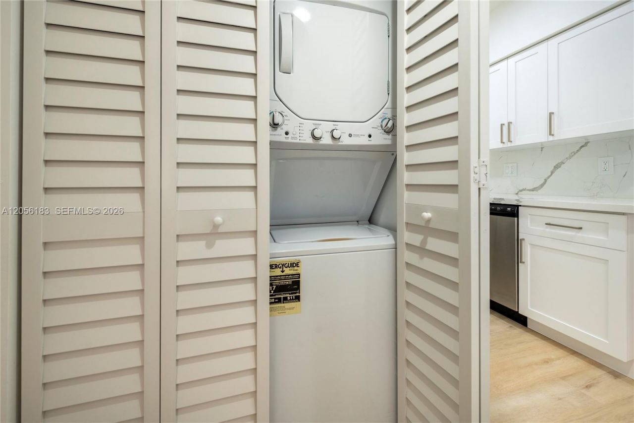 809 NE 17th Ave, Unit 4, Fort Lauderdale, FL 33304 Photo