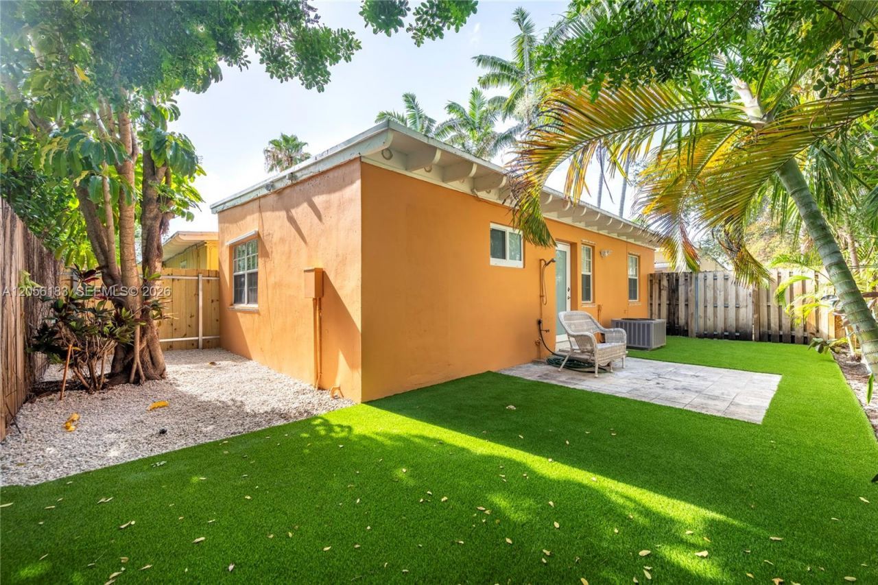 809 NE 17th Ave, Unit 4, Fort Lauderdale, FL 33304 Photo
