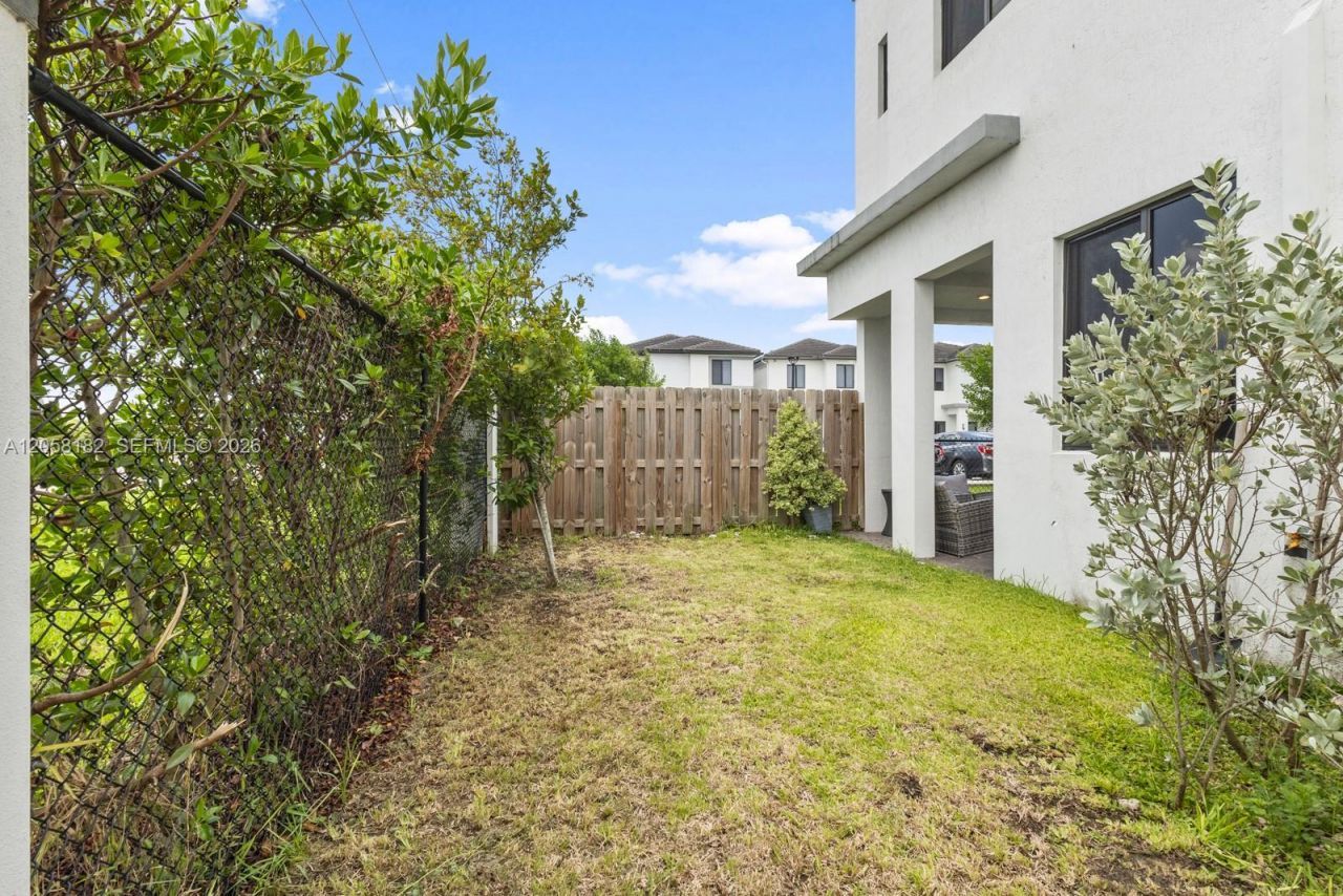 15725 SW 136th Ter , Miami, FL 33196 Photo