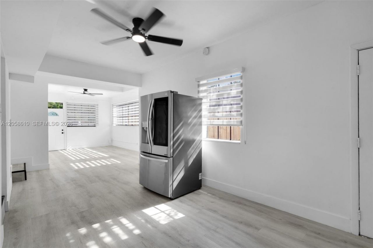 57 NW 68th St , Miami, FL 33150 Photo