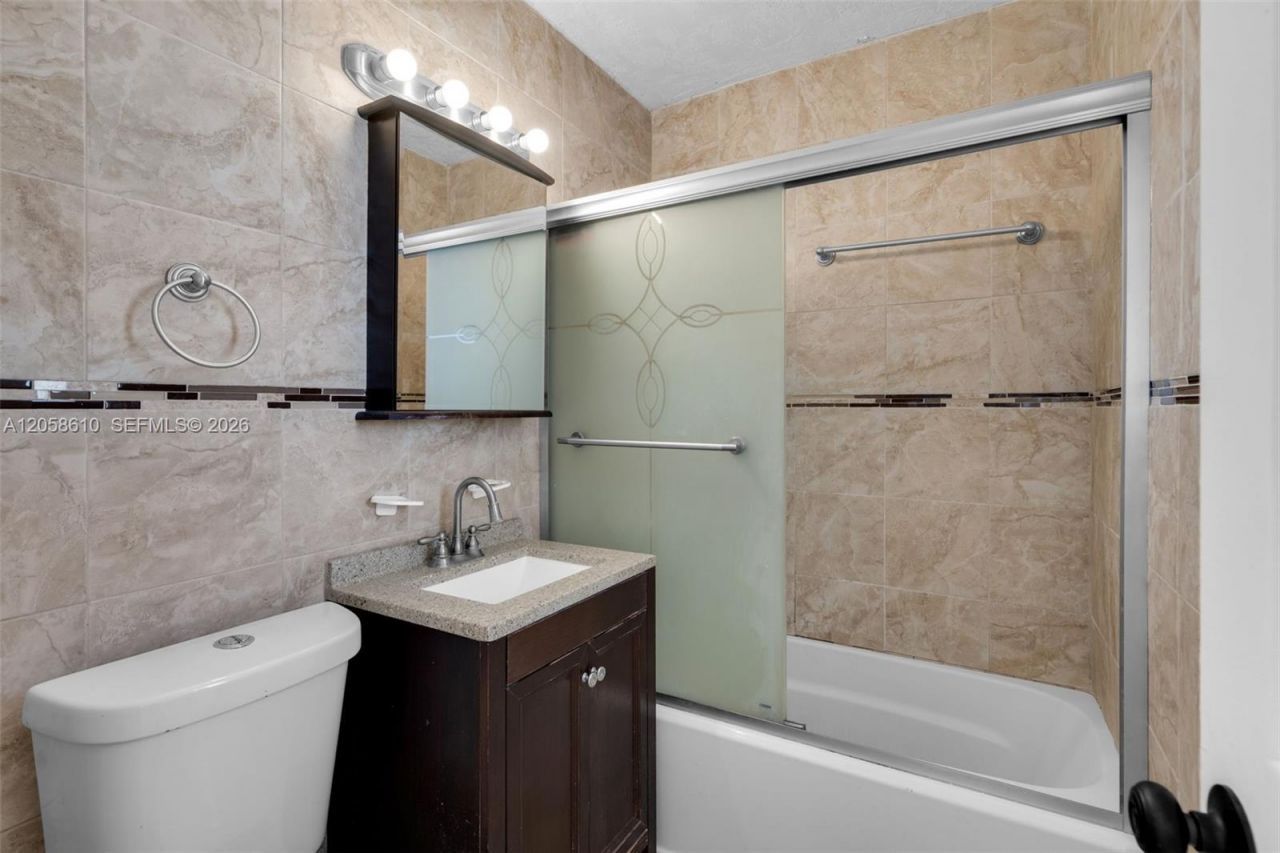 57 NW 68th St , Miami, FL 33150 Photo