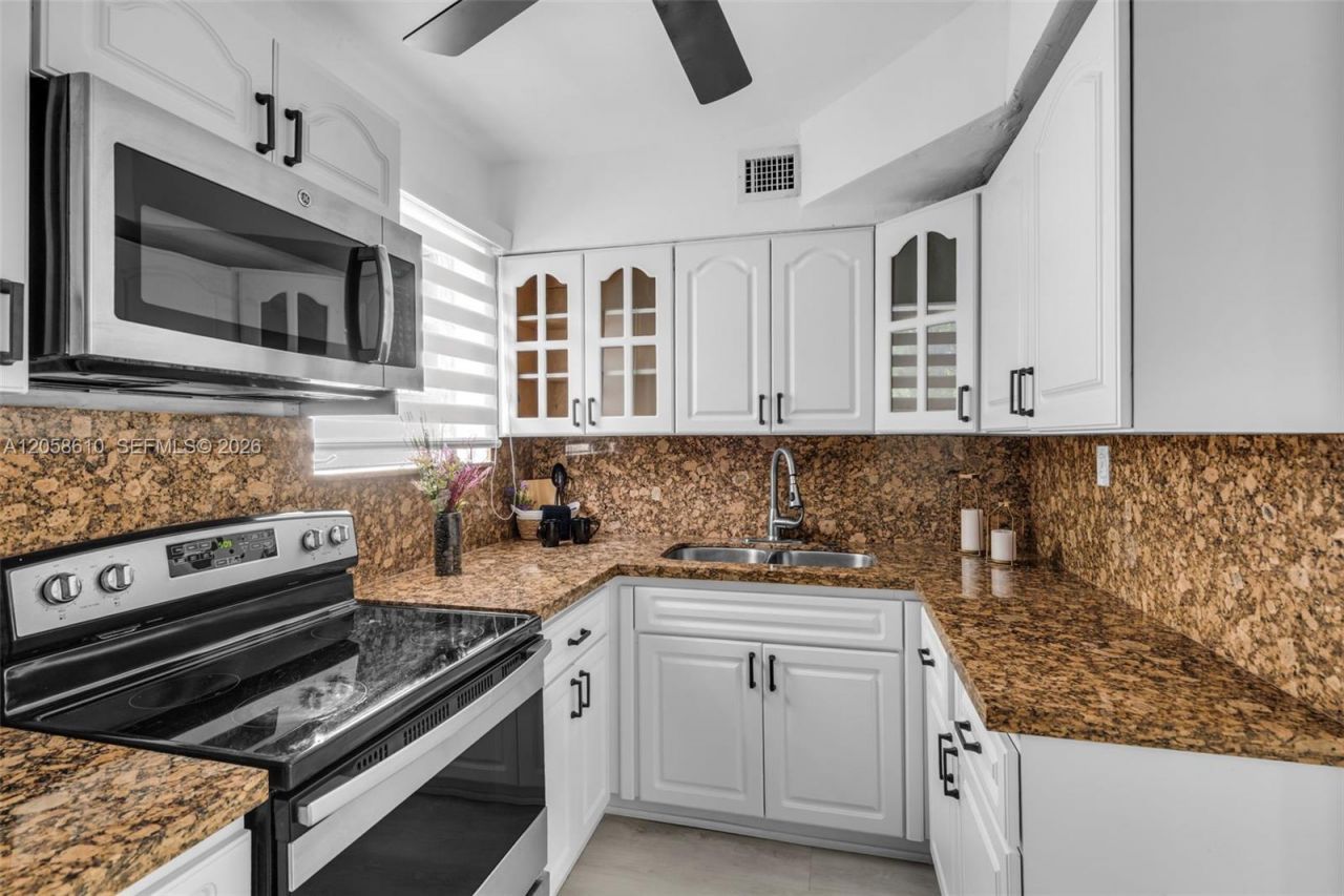 57 NW 68th St , Miami, FL 33150 Photo