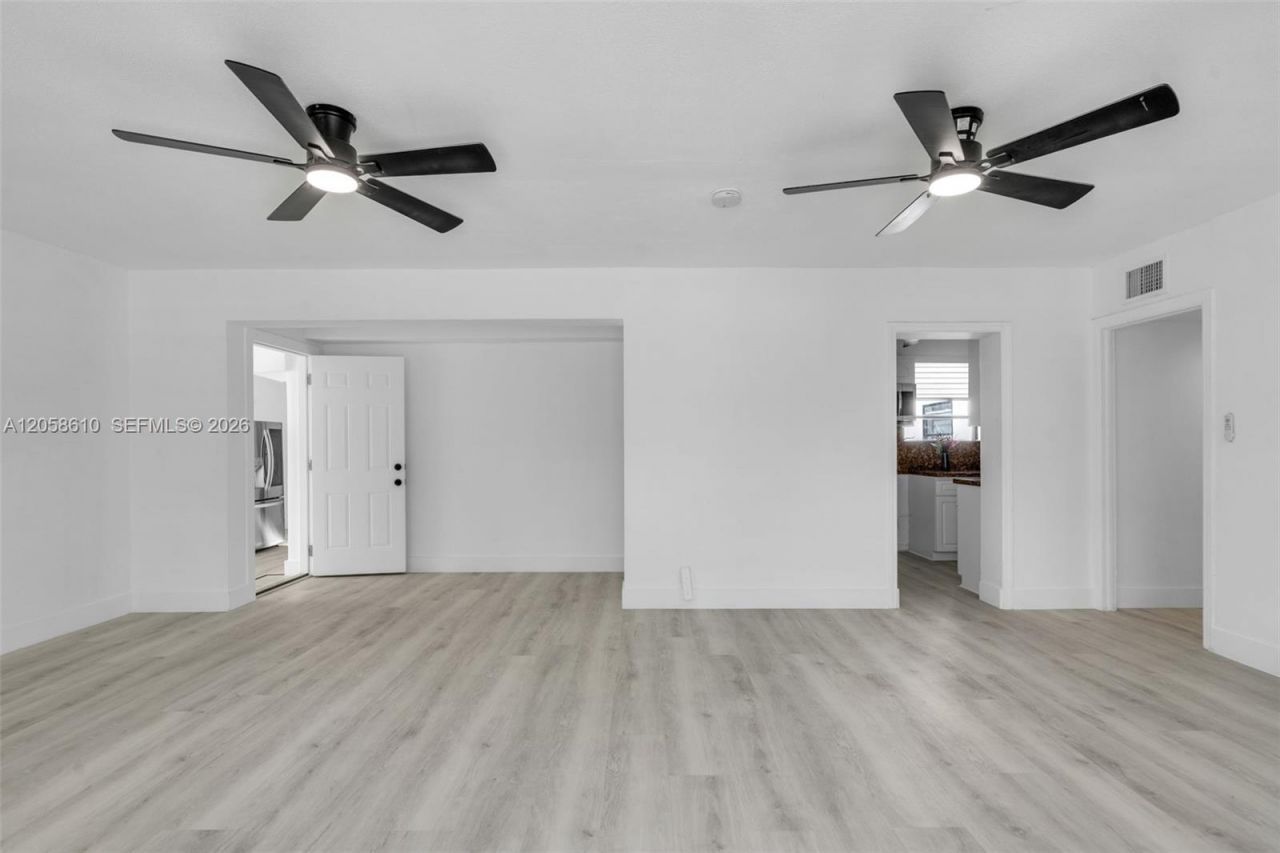 57 NW 68th St , Miami, FL 33150 Photo