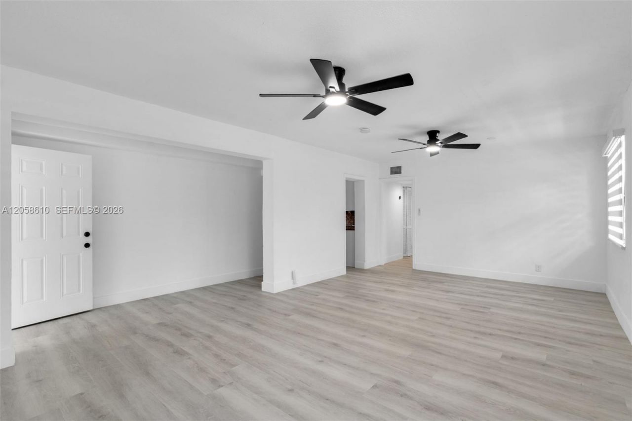 57 NW 68th St , Miami, FL 33150 Photo