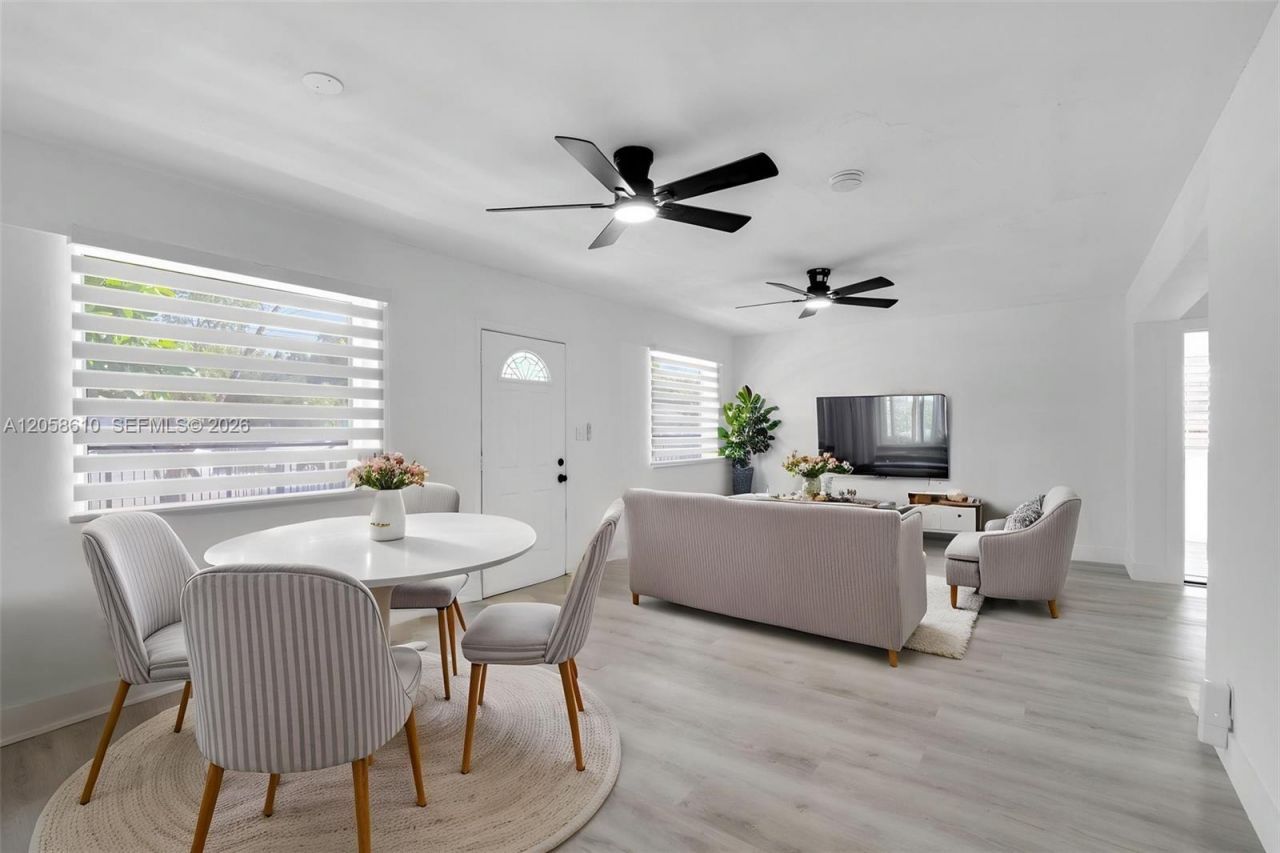 57 NW 68th St , Miami, FL 33150 Photo