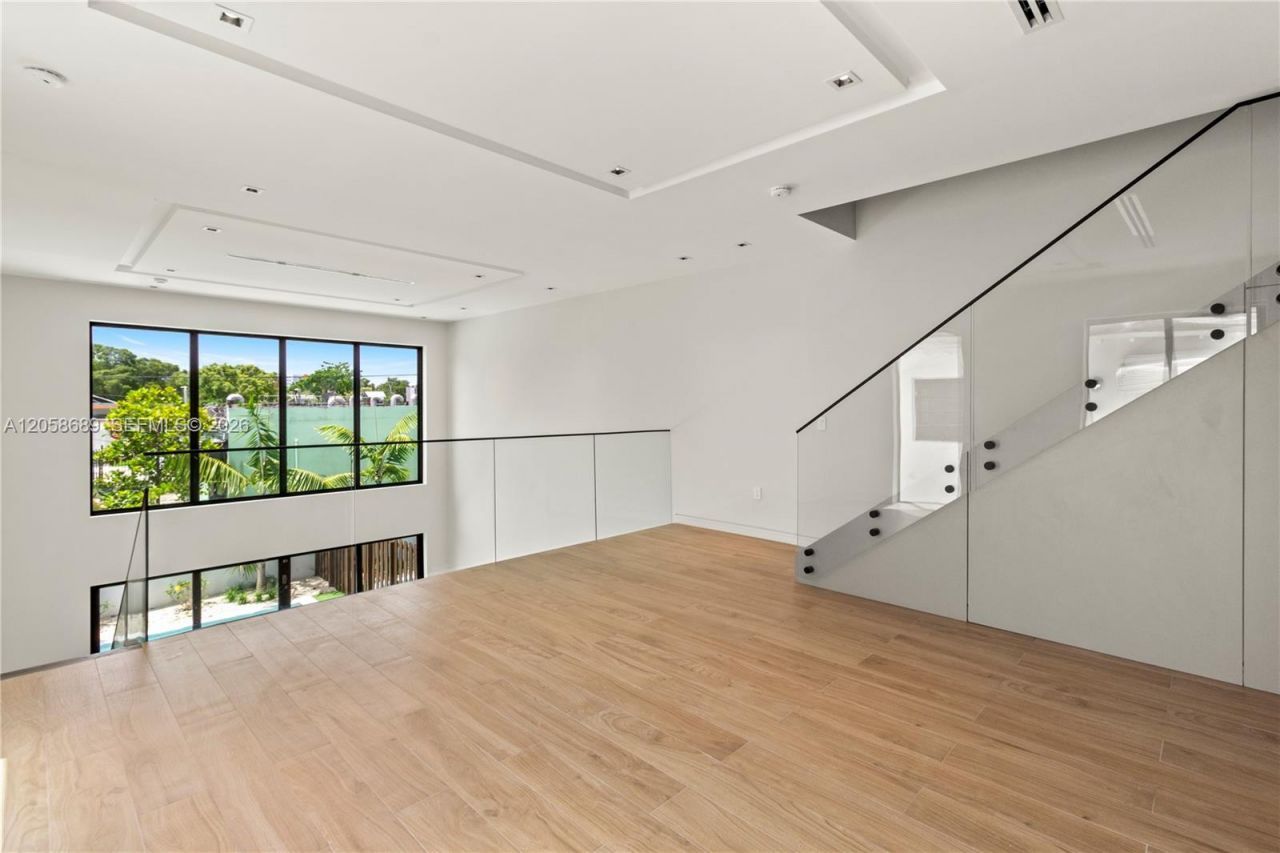 420 NE 62nd St , Unit B, Miami, FL 33138 Photo