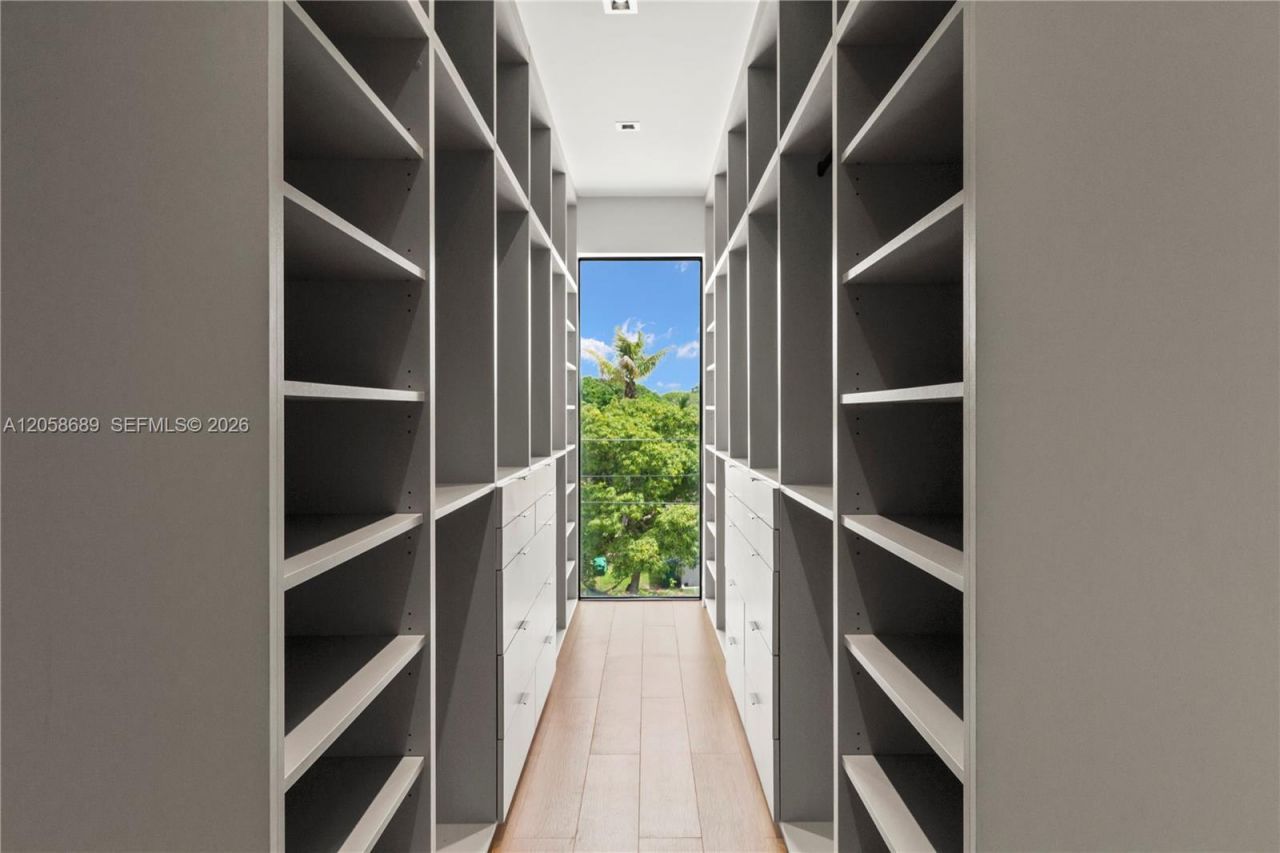 420 NE 62nd St , Unit B, Miami, FL 33138 Photo
