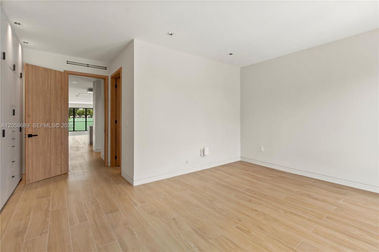 420 NE 62nd St , Unit B, Miami, FL 33138 Photo