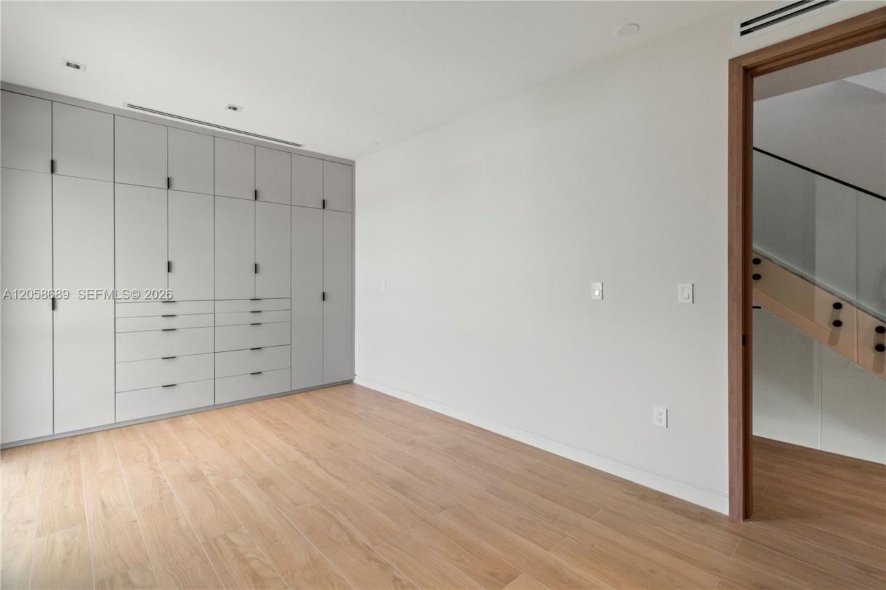 420 NE 62nd St , Unit B, Miami, FL 33138 Photo