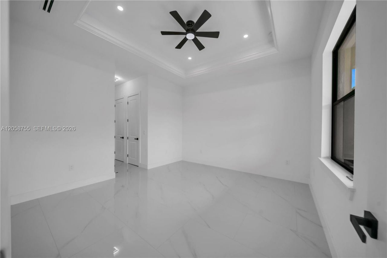 731 La Plata Ave, Lehigh Acres, FL 33974 Photo