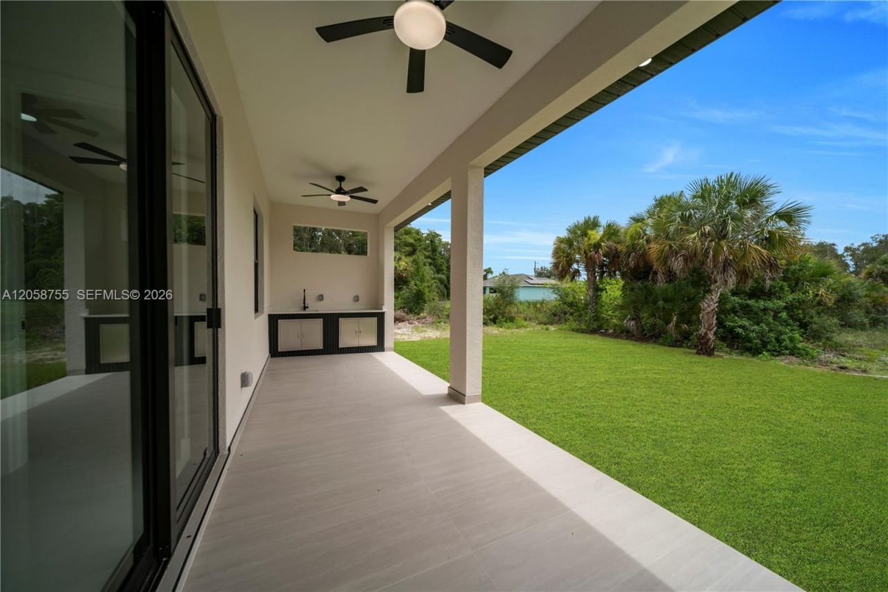 731 La Plata Ave, Lehigh Acres, FL 33974 Photo