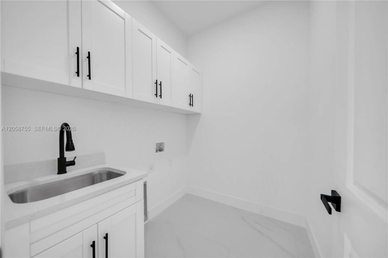 731 La Plata Ave, Lehigh Acres, FL 33974 Photo