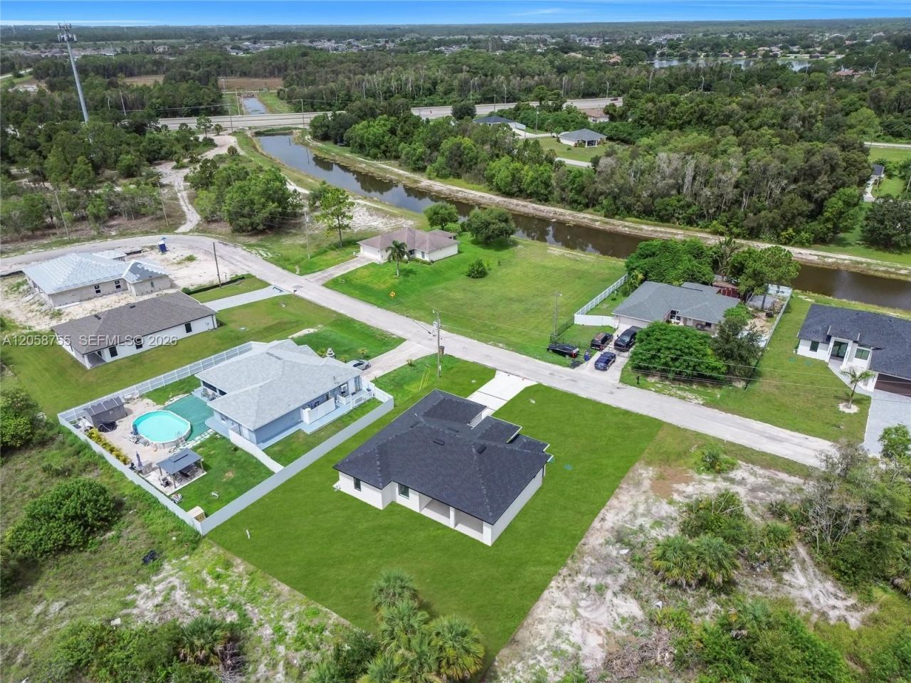731 La Plata Ave, Lehigh Acres, FL 33974 Photo