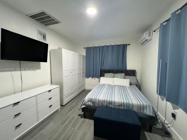 1430 NE 149th St , Unit #B, Miami, FL 33161