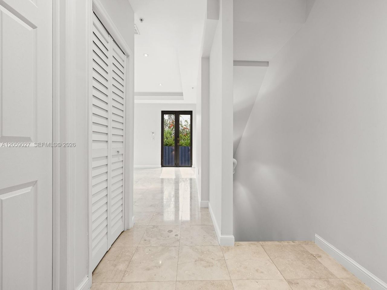 5864 SW 74th Ter, Unit G, South Miami, FL 33143 Photo