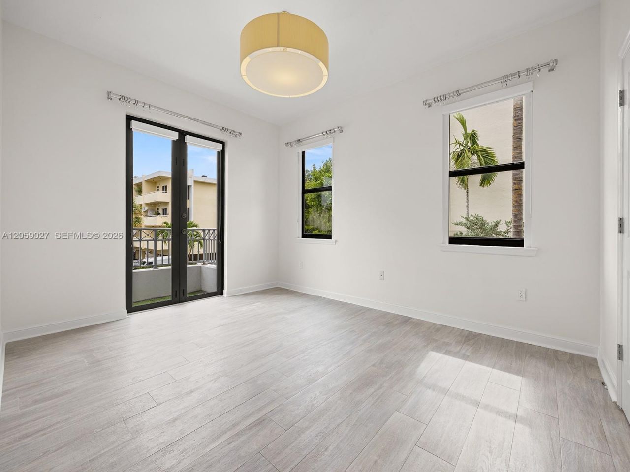 5864 SW 74th Ter, Unit G, South Miami, FL 33143 Photo