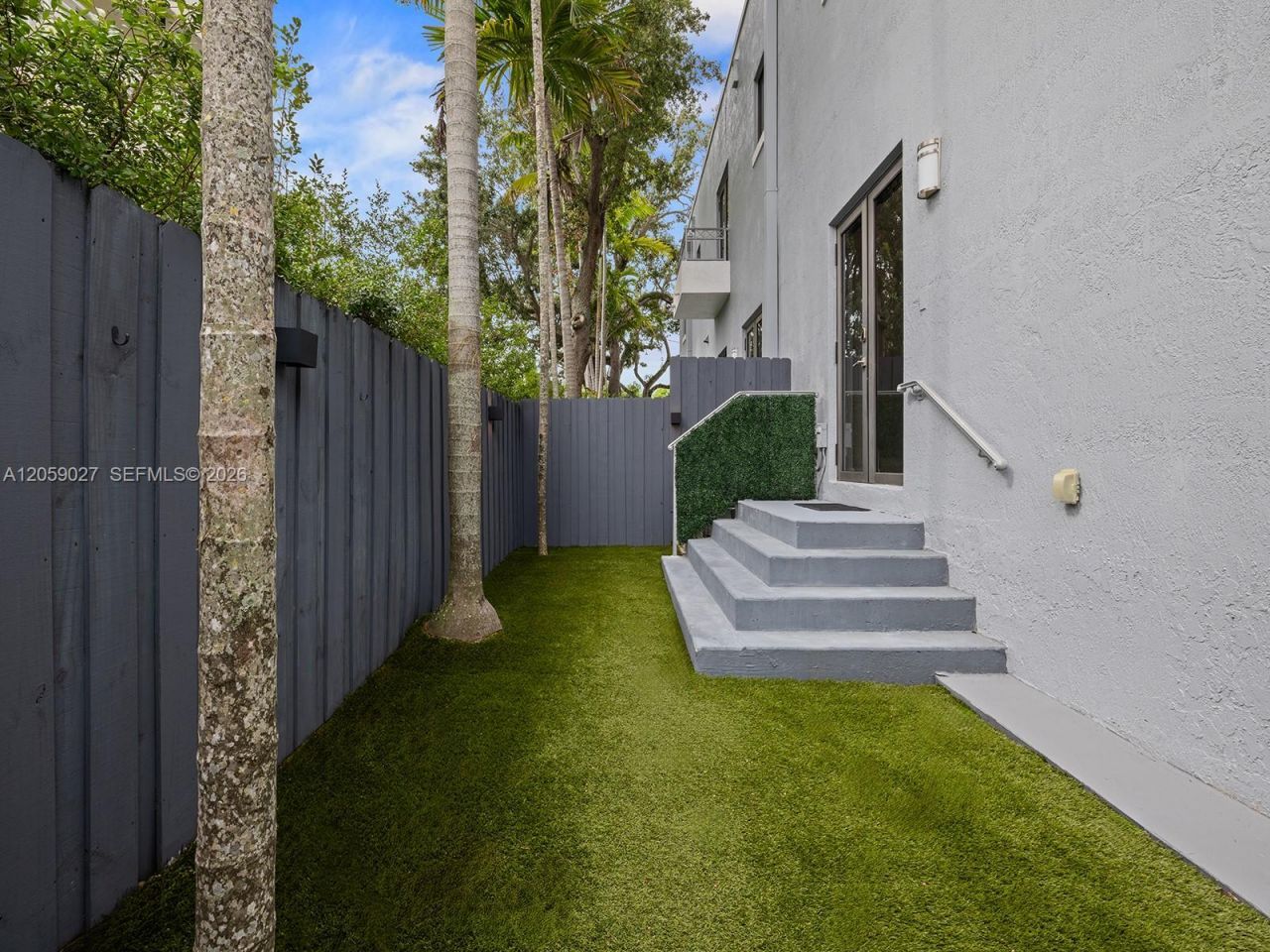 5864 SW 74th Ter, Unit G, South Miami, FL 33143 Photo