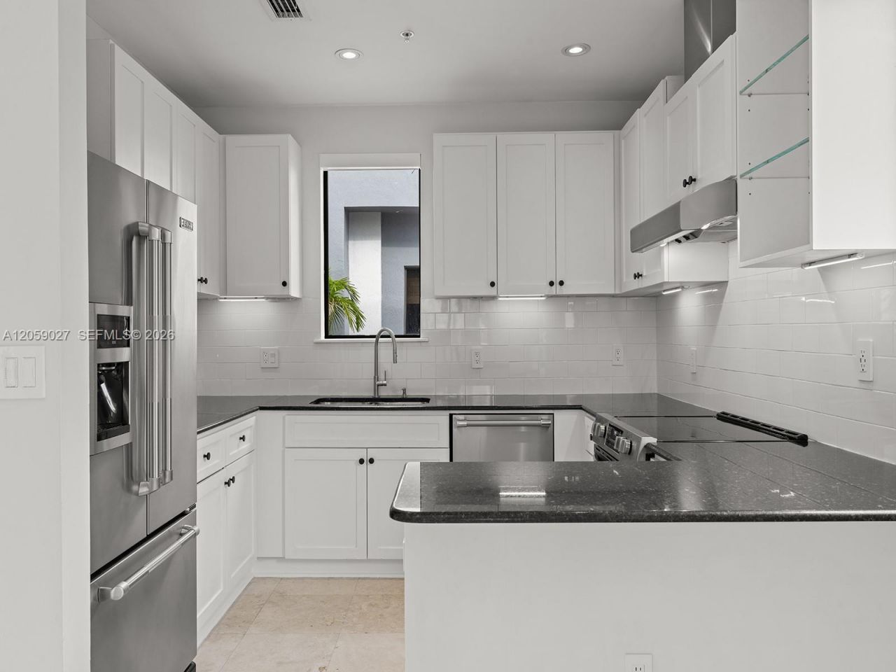 5864 SW 74th Ter, Unit G, South Miami, FL 33143 Photo