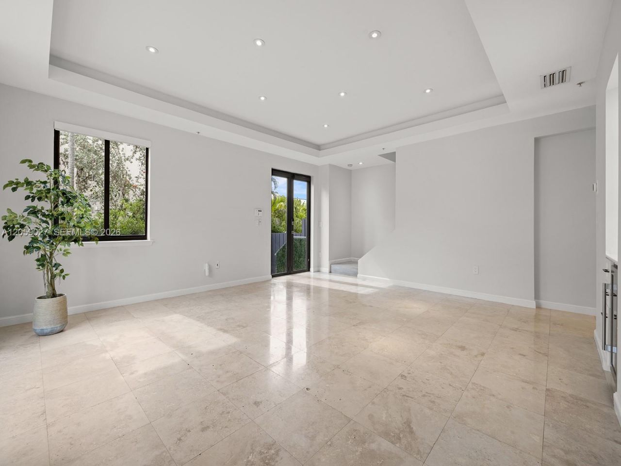 5864 SW 74th Ter, Unit G, South Miami, FL 33143 Photo