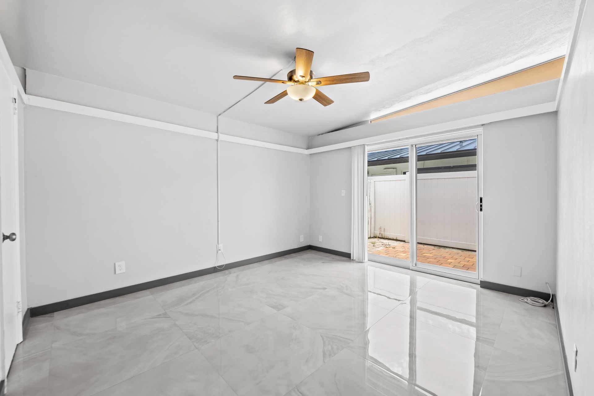 4565 Poinciana Street, Unit 1-2, Lauderdale by the Sea, FL 33308 Photo