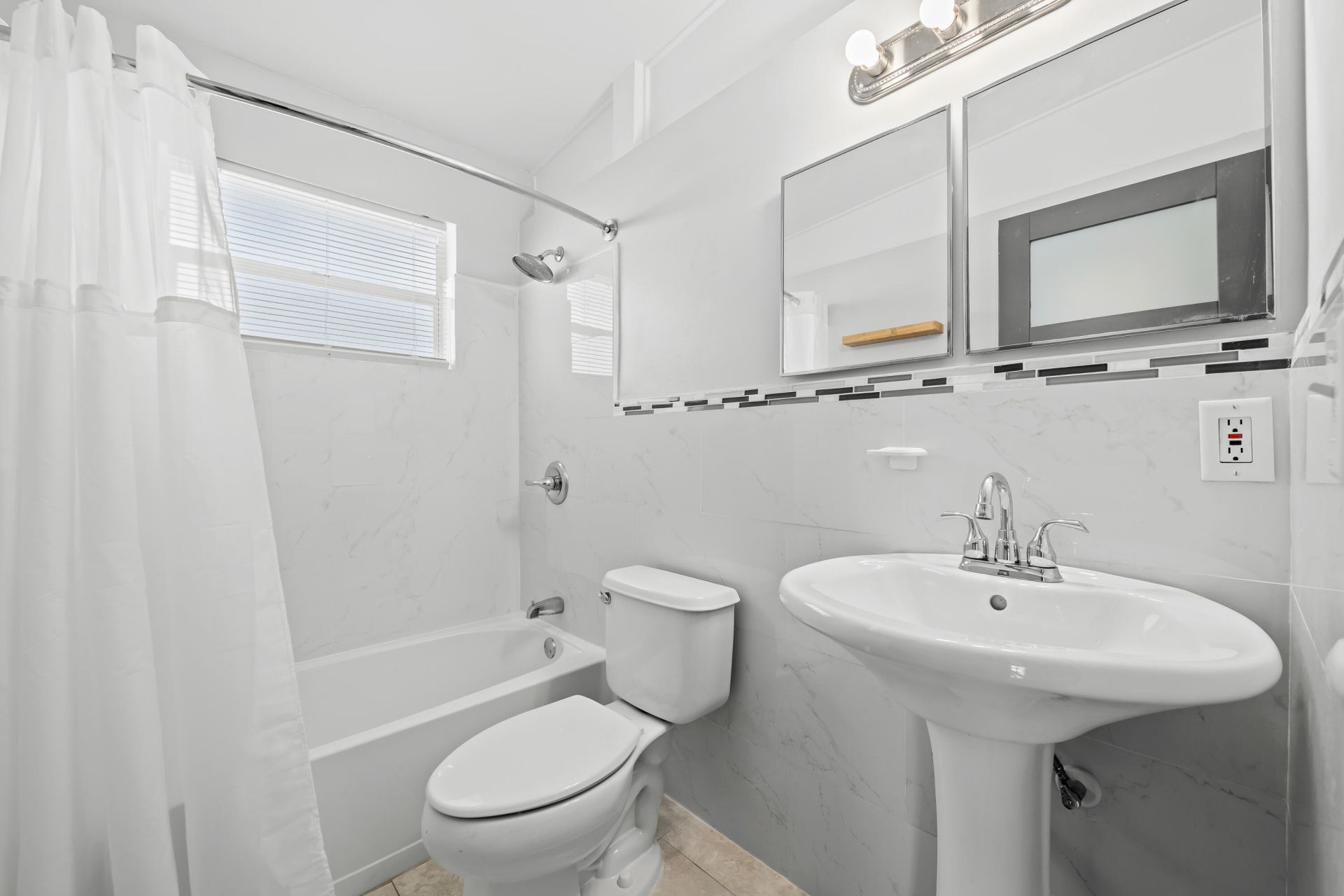 4565 Poinciana Street, Unit 1-2, Lauderdale by the Sea, FL 33308 Photo