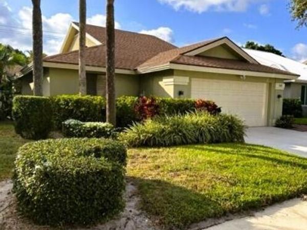 150 CAPE POINTE Circle, Jupiter, FL 33477