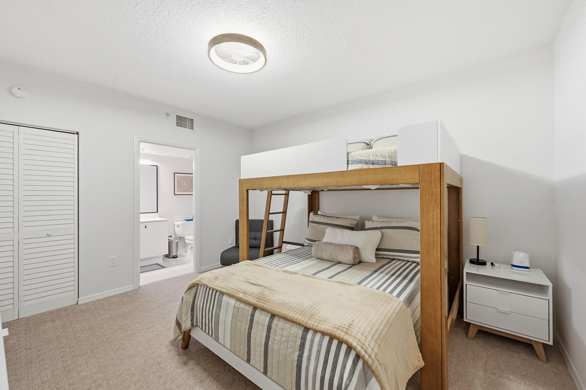 2880 NE 14th Street Causeway, Unit 804, Pompano Beach, FL 33062 Photo