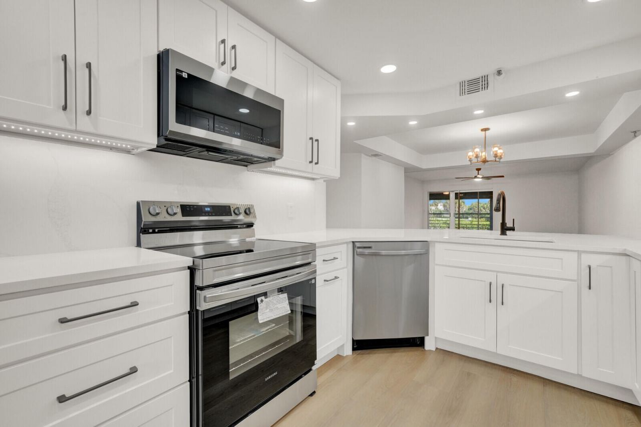 9165 SW 14th Street, Unit 1204, Boca Raton, FL 33428 Photo