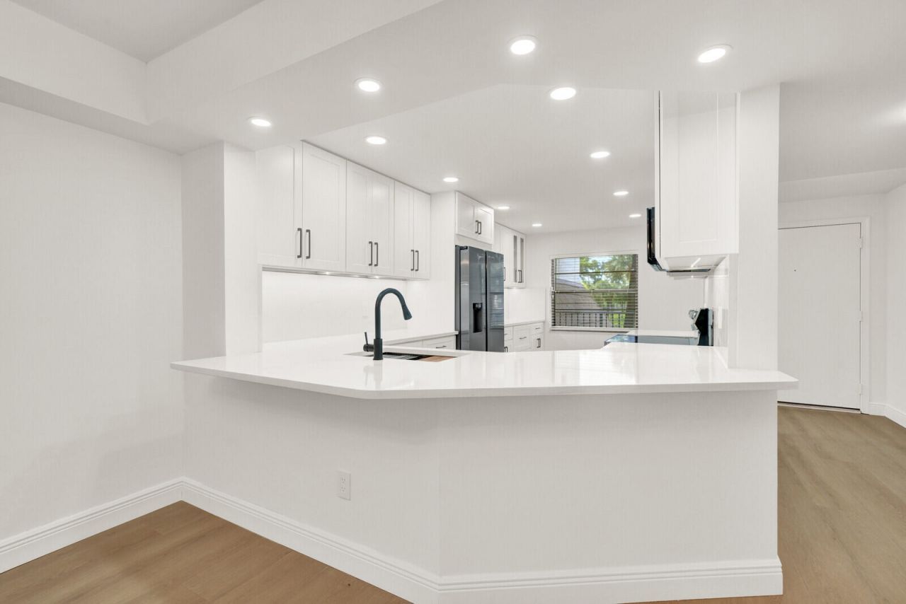9165 SW 14th Street, Unit 1204, Boca Raton, FL 33428 Photo