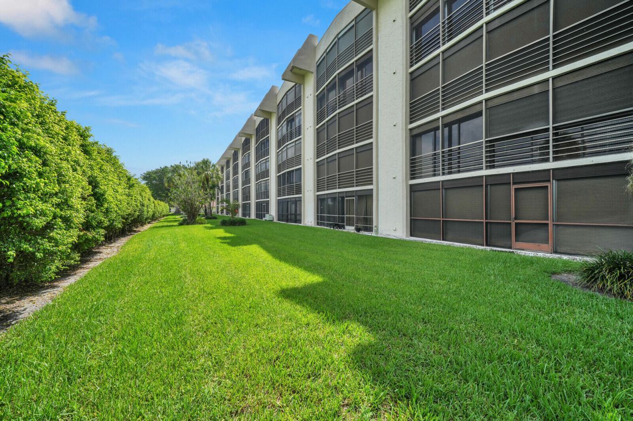 9165 SW 14th Street, Unit 1204, Boca Raton, FL 33428 Photo