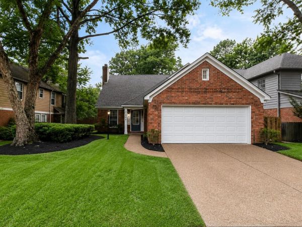 1443 WOOD TRAIL CIR, Memphis, TN 38016