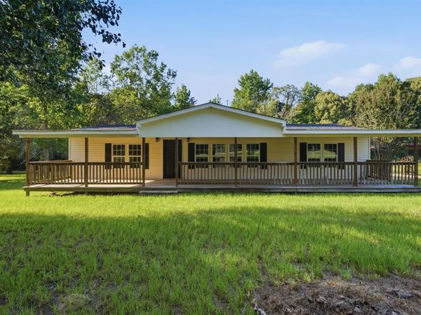 1205 County Line Road , Troup, TX 75789
