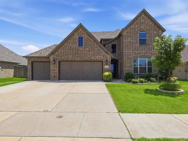 212 Lillian Lane, Waxahachie, TX 75165