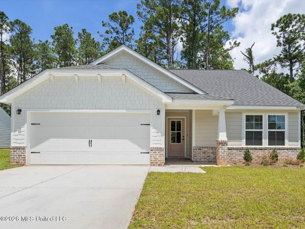 13529 Garland Road, Ocean Springs, MS 39564