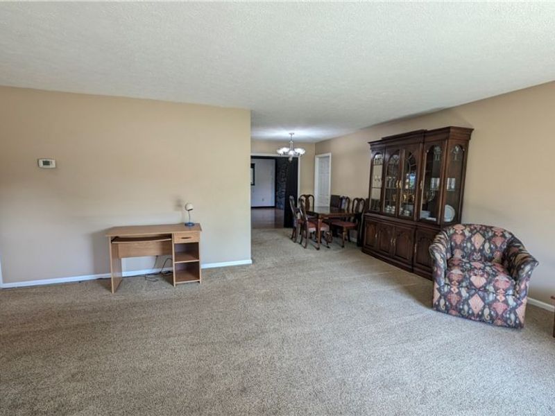 6182 Randolph Road, Bedford Heights, OH 44146 Photo 12